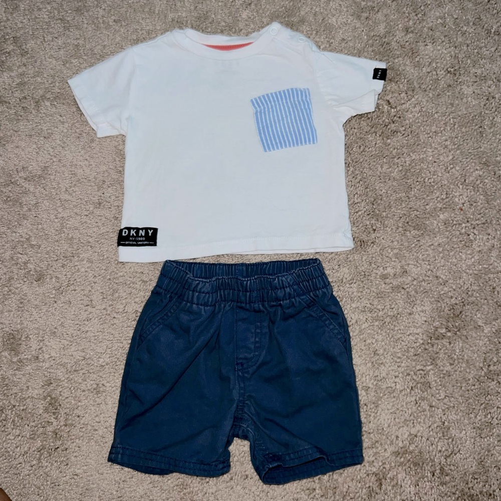 2 piece set T-shirt DKNY 12m and Náutica shorts 9m